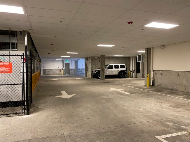 Building Photo - 214 Market St