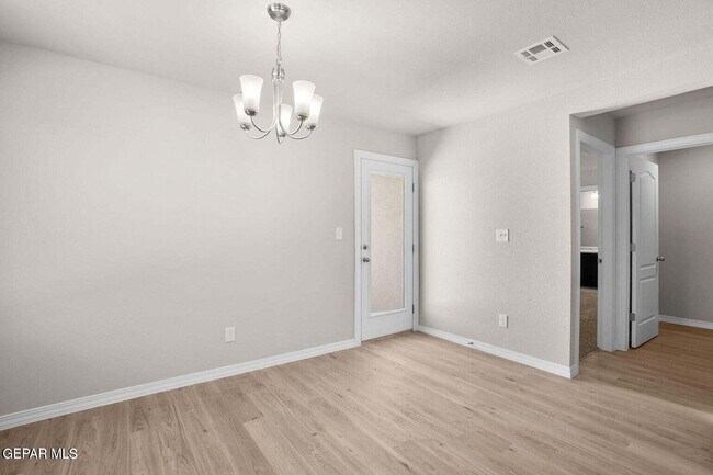 Building Photo - 14581 Firewheel Ave