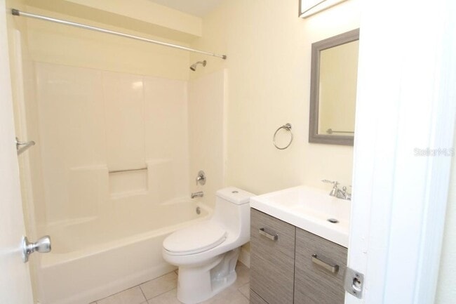 Building Photo - 1115 Doncaster Ct