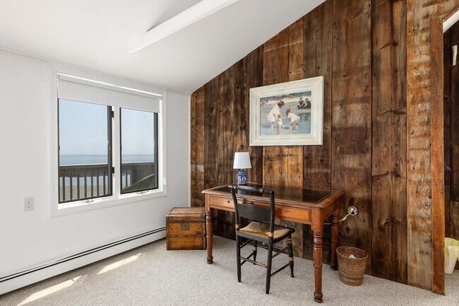 Building Photo - 1304 Ocean