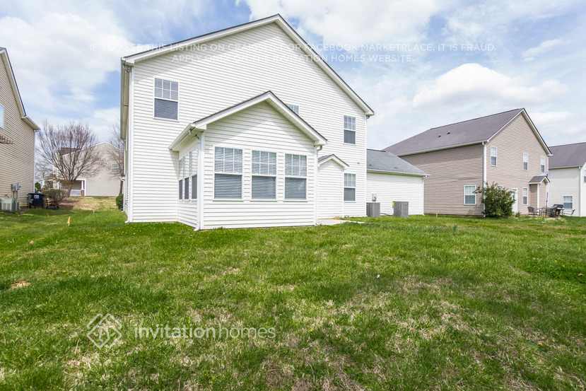 Building Photo - 1009 Theodore Ln