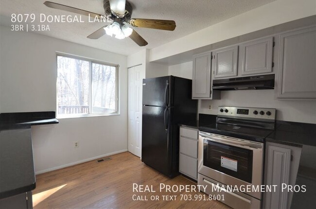 Building Photo - 8079 Donegal Ln