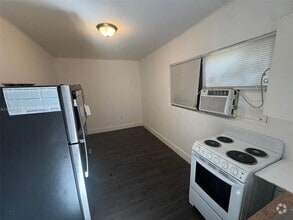 Building Photo - 2700 SW 62nd Ave