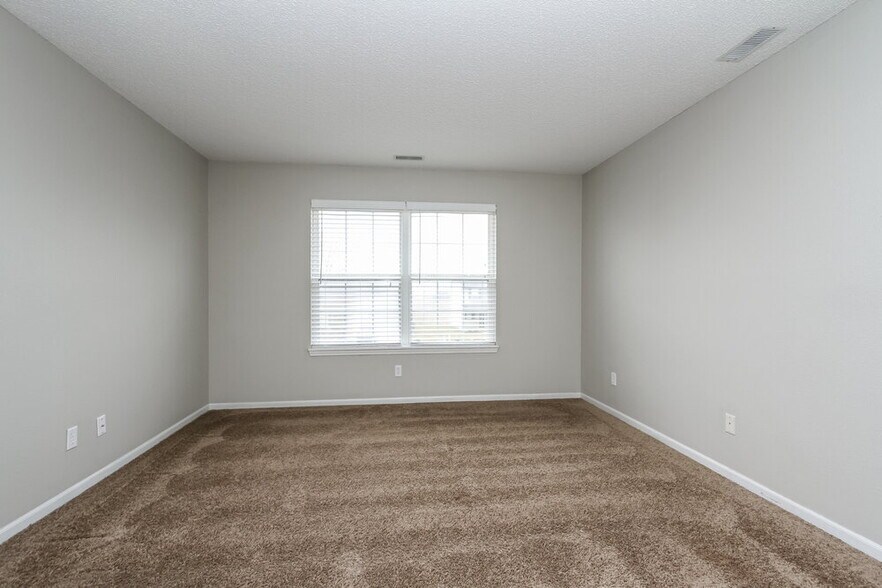 Building Photo - 209 Bent Stream Ln