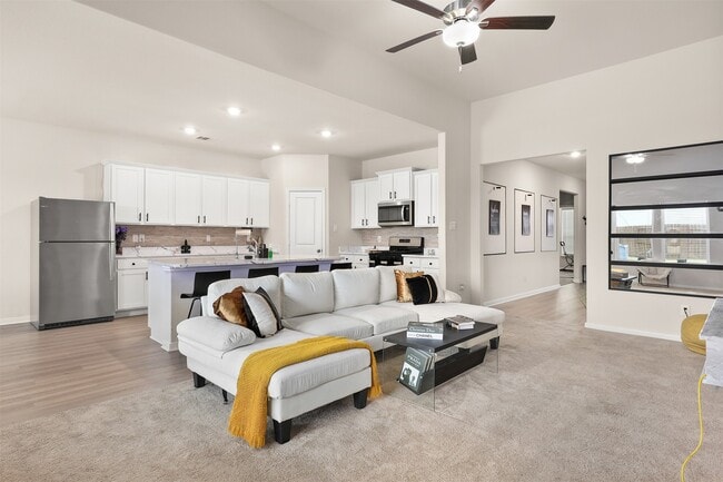 Building Photo - 14209 Freeboard Dr