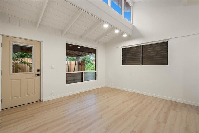 Building Photo - 3567 Baldwin Ave