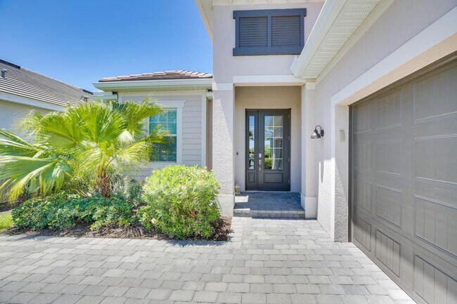 Building Photo - 15968 Leaning Pine Ln