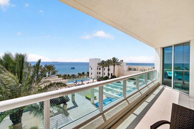 Building Photo - 101 S Fort Lauderdale Beach Blvd