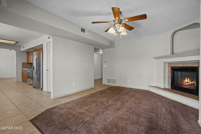 Building Photo - 3653 Tierra Inca Dr