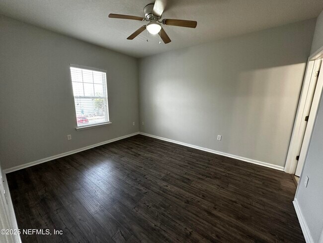 Building Photo - 4991 Key Lime Dr