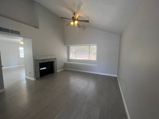 Building Photo - 362 Cavos Way