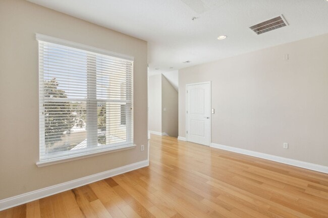 Building Photo - Cape Sound Condo