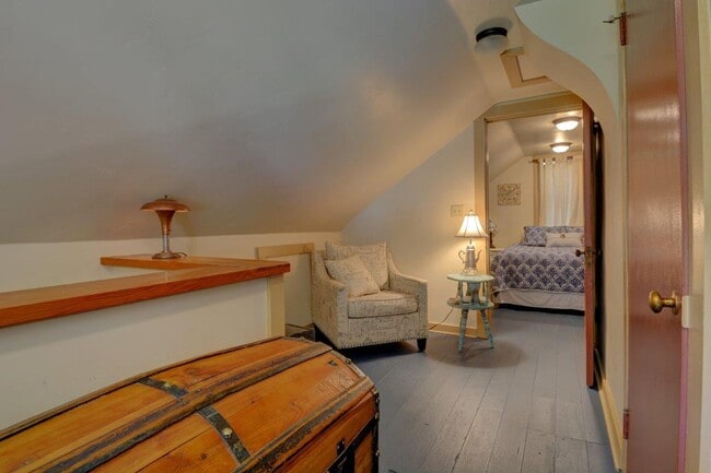 Building Photo - Perfect Furnished Home in Jacksonville!