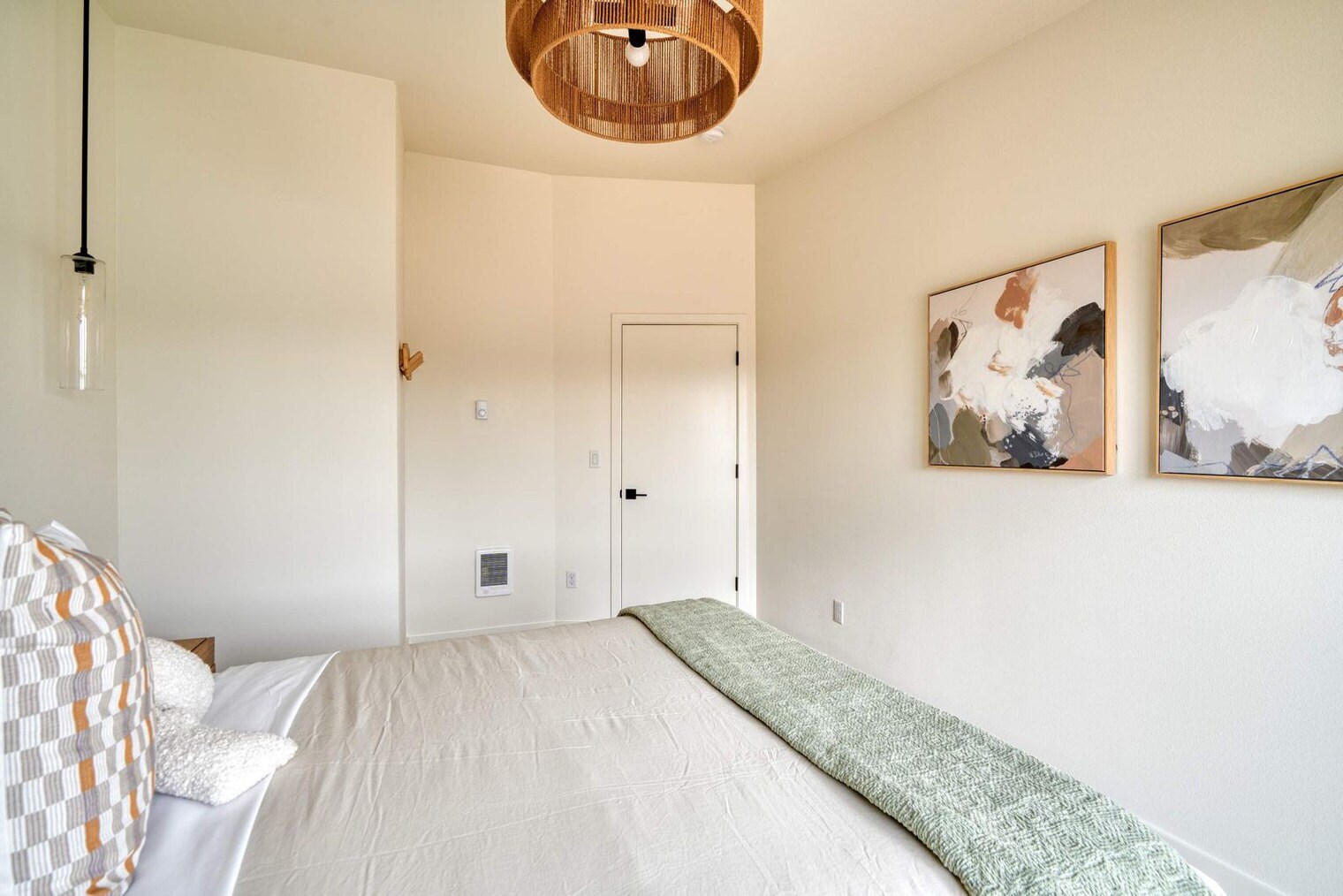 Building Photo - 5022 NE 26th Ave