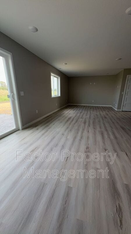 Building Photo - 3214 Scotch Ln