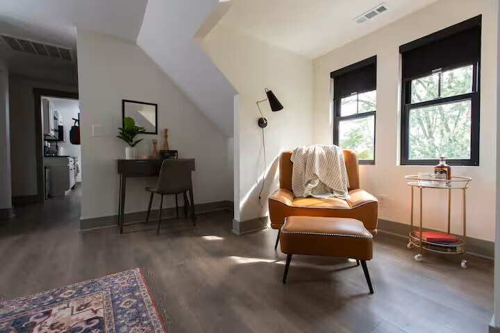 Building Photo - 18115 Nottingham Rd