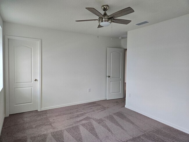 Building Photo - 3064 Sanctuary Dr