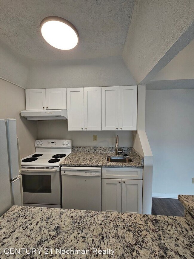 Building Photo - 1 br, 1 bath House - 21 Haverford Court