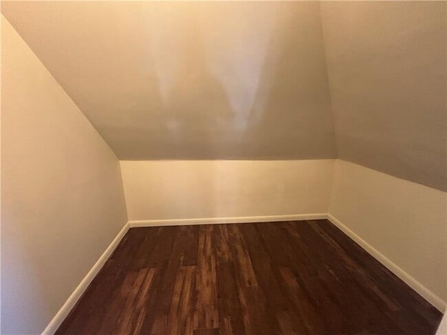 Building Photo - 364 Ohio Ave