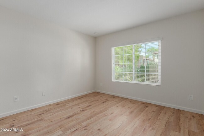 Building Photo - 9450 E Becker Ln