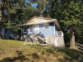 Building Photo - 3 Bd 1- Ba Single Family Home off Western ...