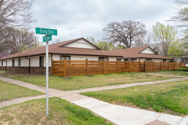 Building Photo - 750 W Dayton Ave