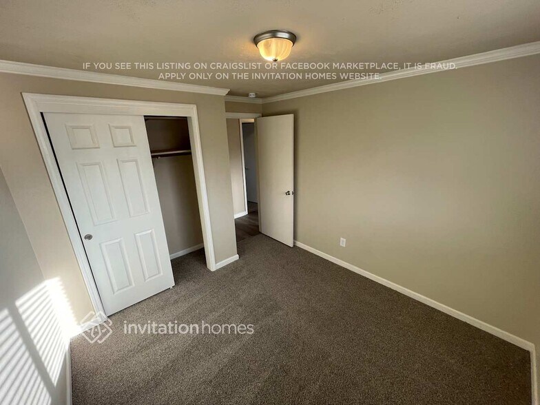 Building Photo - 6123 99th St NE