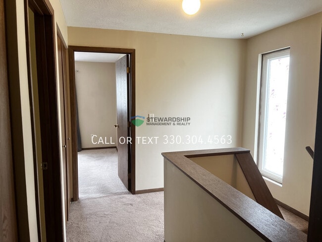 Building Photo - 931 Trimble Dr