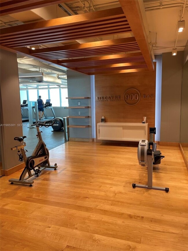 Building Photo - 900 Biscayne Blvd