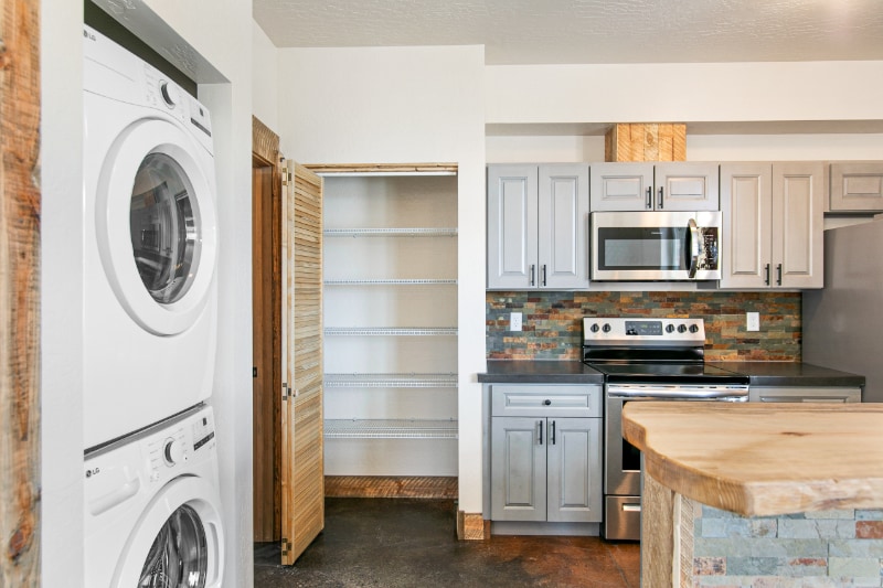 Building Photo - 6186 Lay About Ln