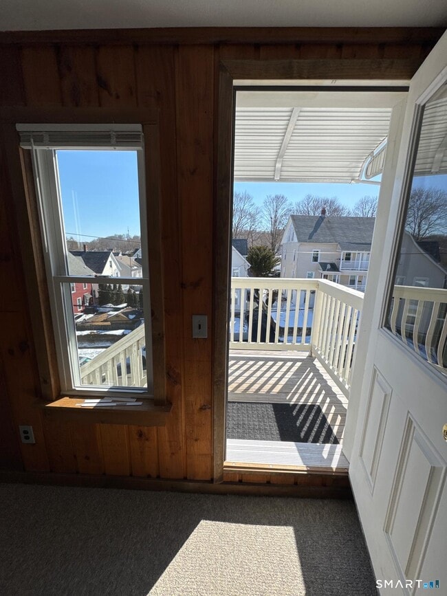 Building Photo - 87 Hill St