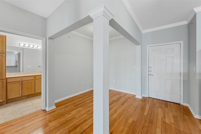 Building Photo - 1251 Strassner Dr