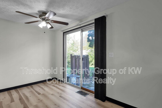 Building Photo - 3490 Clarkston Ave