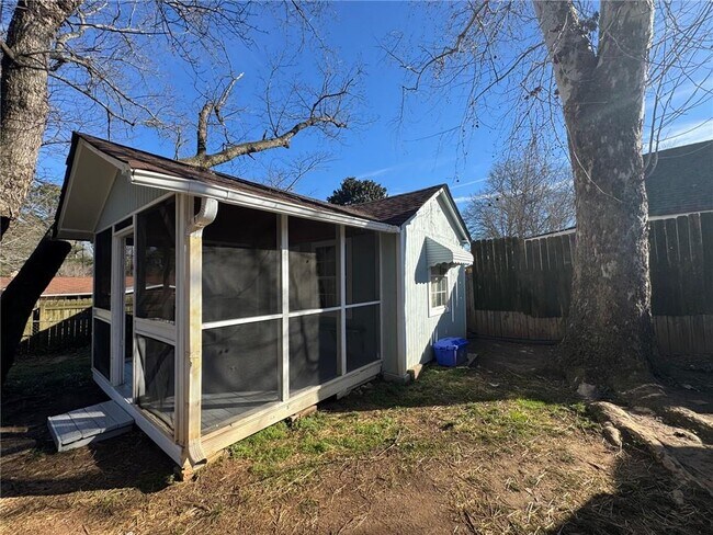 Building Photo - 5026 Chamblee Tucker Rd