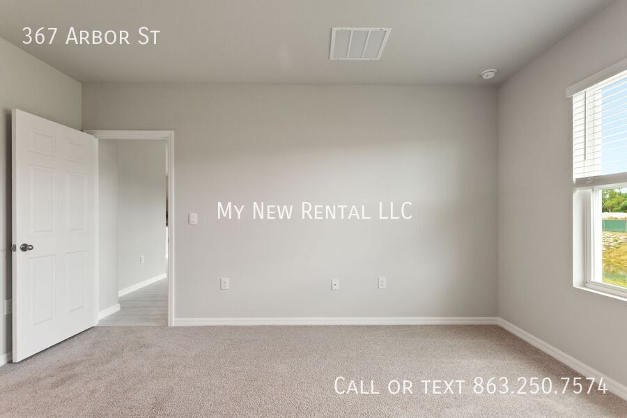 Building Photo - 367 Arbor St