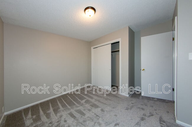 Building Photo - 714 Dell Range Blvd