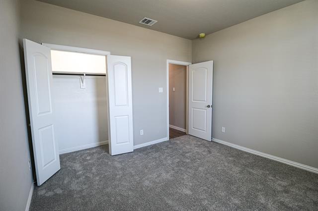 Building Photo - 504 Lakeway Ln