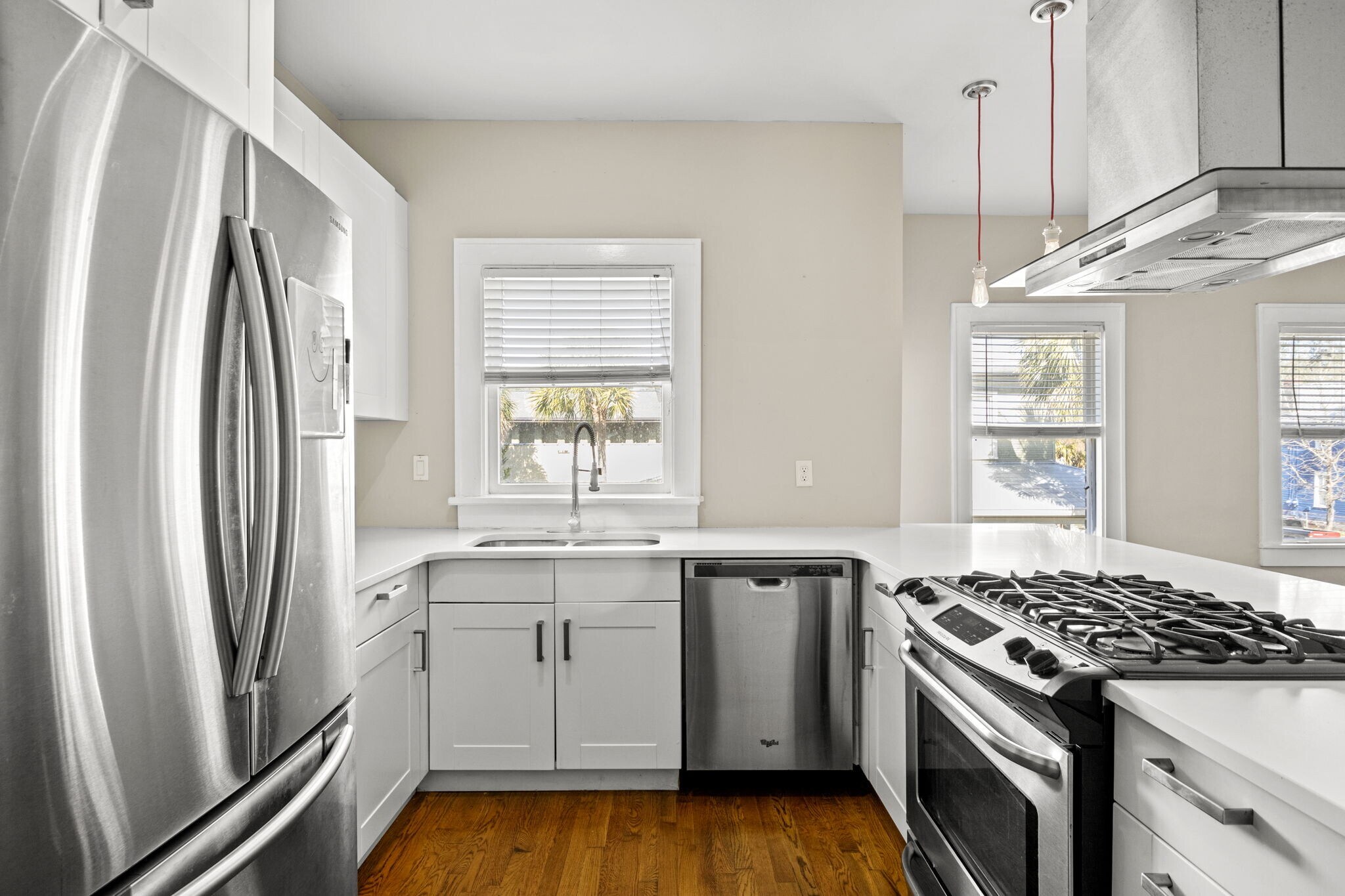 Building Photo - 1334 N Laura St