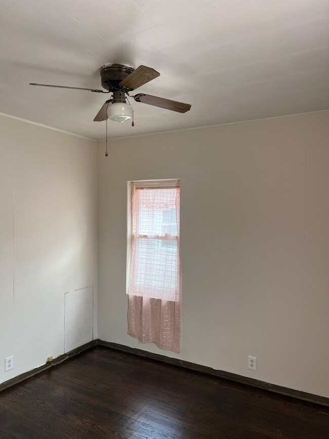 Building Photo - 331 157th St