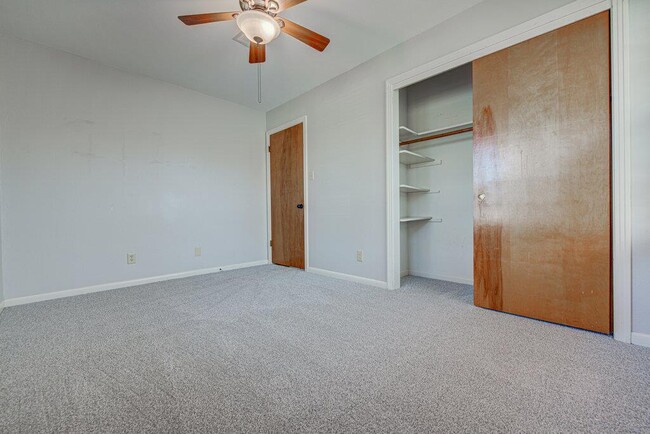 Building Photo - 7803 Lazy Ln