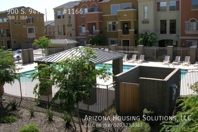 Building Photo - Luxury Furnished Townhouse in Chandler at ...