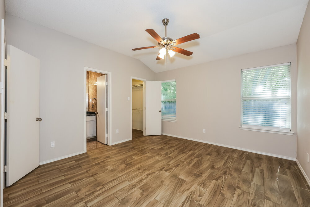 Building Photo - 5807 Diamond Oaks Ct