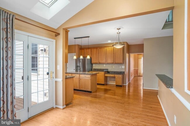 Building Photo - 43513 Lucketts Bridge Cir