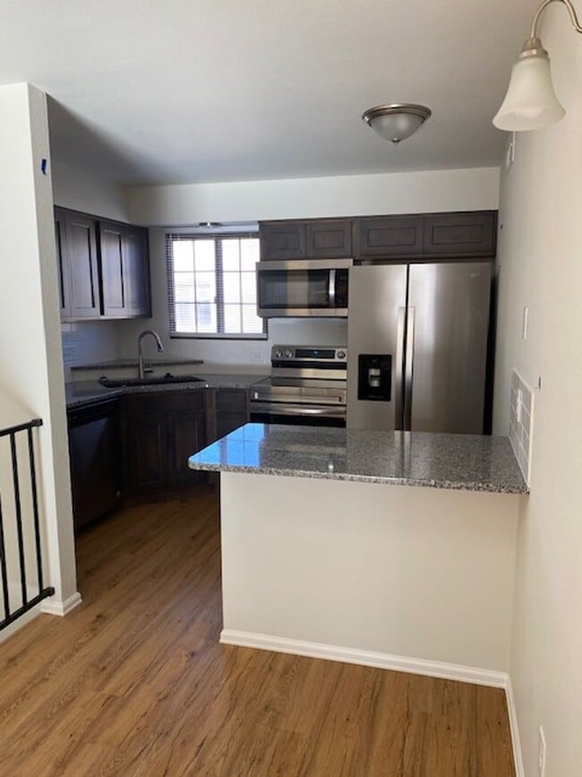 Building Photo - ALL PROSPECTIVE TENANTS MUST SUBMIT A $58 NON-REFUNDABLE APPLICATION FEE PER APPLICANT ONLINE AND...