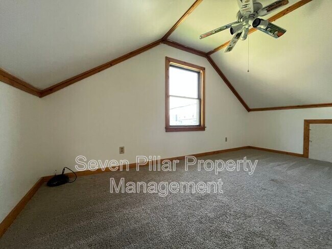 Building Photo - 9252 Mink St SW