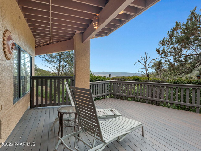 Building Photo - 3160 Rainbow Ridge Dr