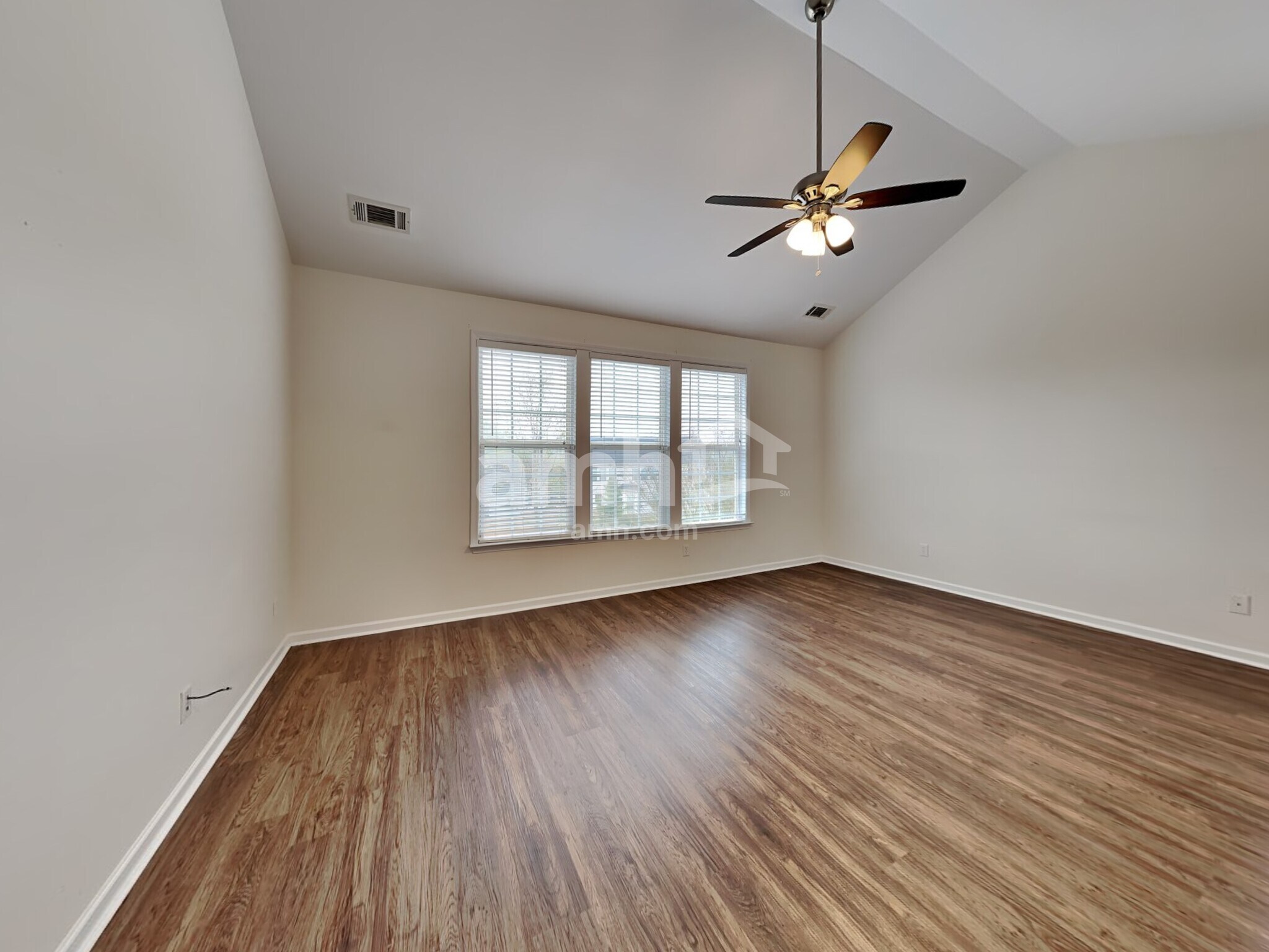 Building Photo - 1823 Madrid Falls Dr