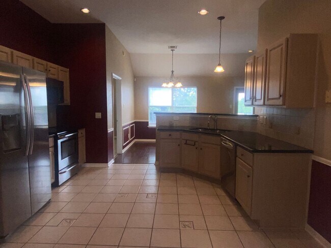 Building Photo - 4 BEDROOM BELTON ISD