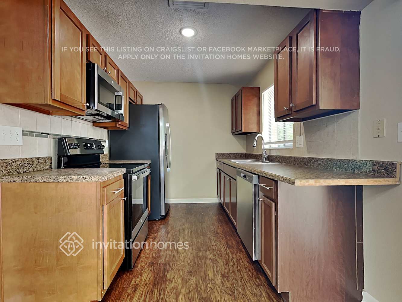 Building Photo - 6033 99th Ct N