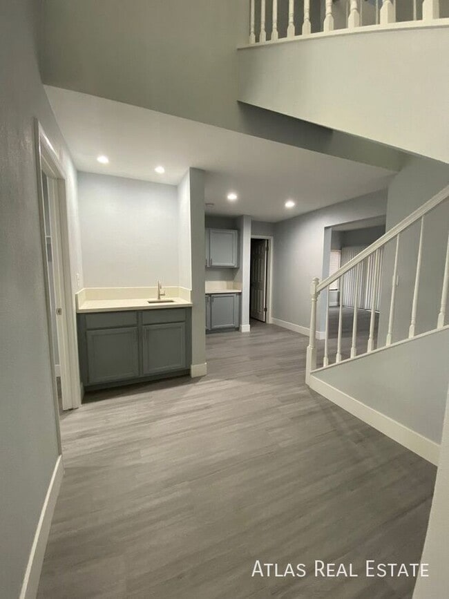 Building Photo - 1916 Old Mill Ln